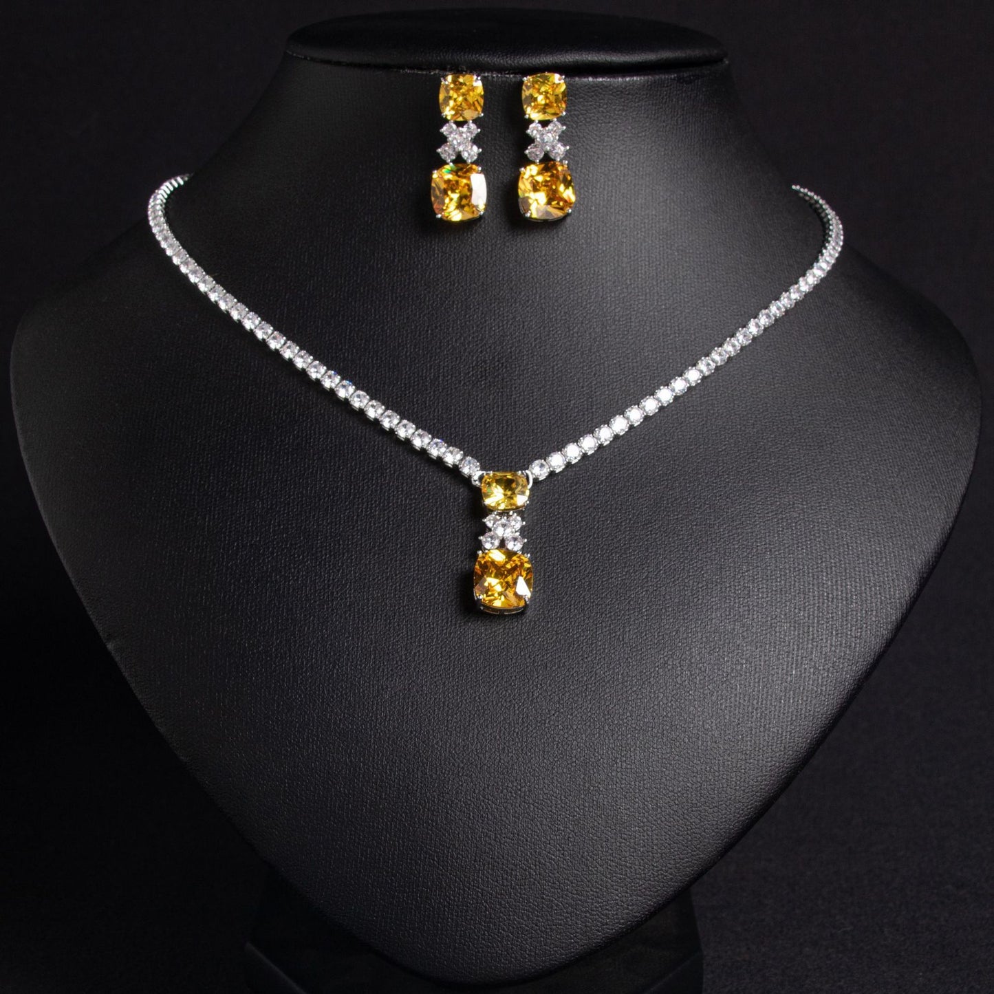 Small Square Bride Collarbone Chain Design Simple Zircon Pendant Earrings